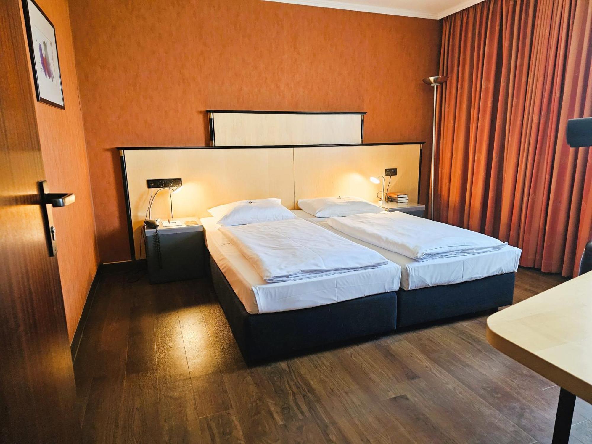 Arvena Park Hotel Nürnberg Exterior foto